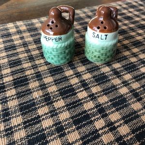 Vintage Mini Basket Barrel Salt and Pepper shakers